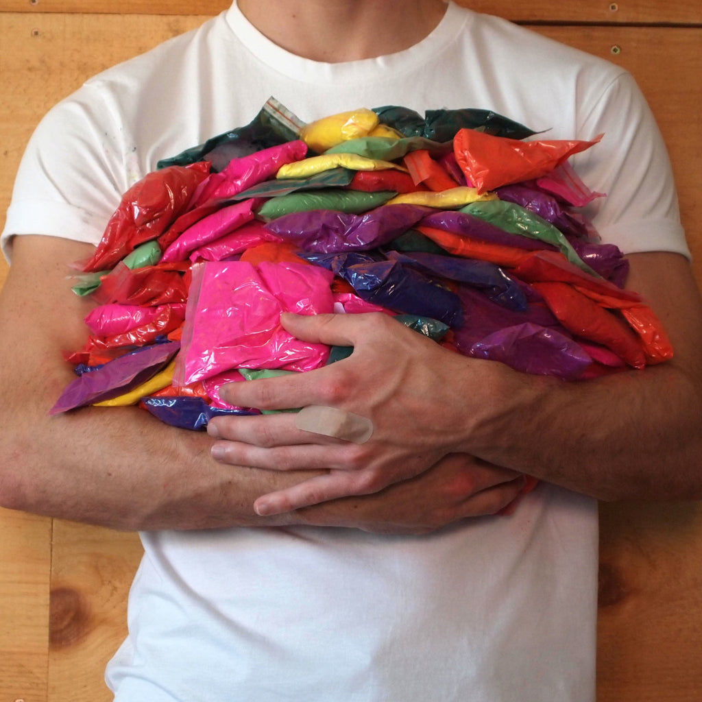 Des sacs de poudre de couleur de qualité supérieur pour des courses colorés (color me run), festival holi, collecte de fonds et dévoilement du sexe (gender reveal).